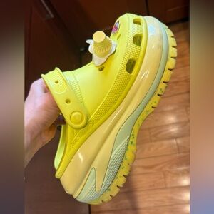 Women Crocs Classic Crush Clogs 'Fluorescent Green 8 W Size